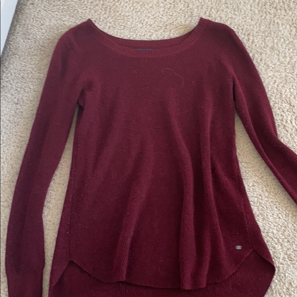 Maroon sweater